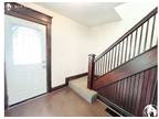 Rent a 3 bedroom house of 1097 m² in Niagara Falls (6294 Culp Street