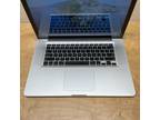 Apple MacBook Pro 15.4” MD104LL/A - Intel Core i7 - 2.3Ghz – 8GB Ram –