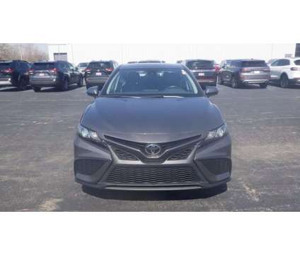 2021 Toyota Camry SE is a Grey 2021 Toyota Camry SE Car for Sale in Taylorville IL
