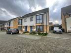 4 bedroom semi-detached house for sale in Bredle Way, Aveley, RM15