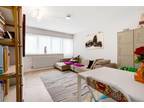 1 bedroom flat for sale in Brading Crescent, Wanstead, E11