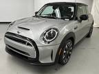 2024 MINI Hardtop 2 Door Signature