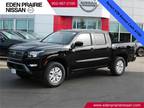 2024 Nissan frontier Black, new