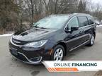 2017 Chrysler Pacifica Black, 56K miles