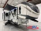 2023 Forest River Forest River RV Rockwood Signature 8288SB 37ft