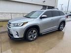 2019 Toyota Highlander Silver, 52K miles