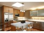 14702621 2828 Greenwich St #8