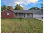 nice 3 bed 2 baths in Cabot, AR #17 Red Oak Dr