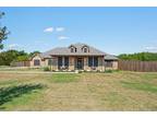 2330 Riverside Dr, Kaufman, TX 75142