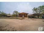 9617 Burma Rd, Carlsbad, TX 76934