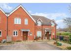 3 bedroom terraced house for rent in Lupin Gardens, Winchester, SO22