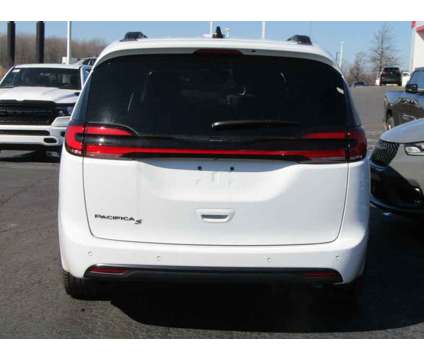2024NewChryslerNewPacificaNewFWD is a White 2024 Chrysler Pacifica Car for Sale in Brunswick OH