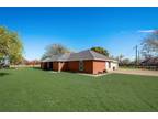 102 Anderson Rd, Red Oak, TX 75154
