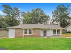 Single Family Residence, Traditional, House - Jonesboro, GA 432 Wesley Park Dr