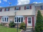 Row/Townhouse, Colonial - North Whitehall, PA 5021 Shawnee Blvd