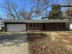 1105 S MAIN AVE, Bolivar, MO 65613 Single Family Residence For Sale MLS#