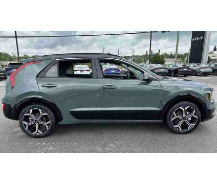 2024 Kia Niro EX Touring is a Green 2024 Kia Niro EX SUV in Nicholasville KY