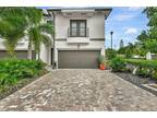 4431 N Aqua Bella Ln, Dania Beach, FL 33312