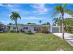 6821 Kingston Dr, Lake Worth, FL 33462