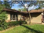 102 E Monroe Ave # B, Fai Fairfield, IA