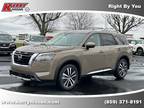 2024 Nissan Pathfinder Tan, new