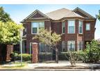 Single Family Residence, Traditional - Dallas, TX 2410 Knight St