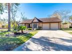 147 Cherry Tree Ln, Friendswood, TX 77546