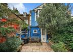 4 bedroom terraced house for sale in Boundary Road, Hove, East Susinteraction