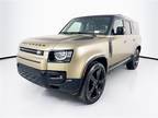 2024 Land Rover Defender 130 P400 X-Dynamic SE