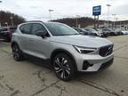 2024 Volvo XC40 B5 Plus Dark Theme