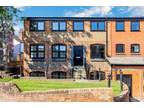 2 bedroom apartment for sale in Oakdene Road, Redhill, RH1