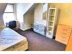 Room to rent in 17 Hessle View, Hyde Park, Leeds LS6 - 36065136 on