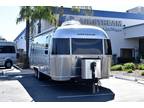 2023 Airstream Flying Cloud 27FBT 27ft