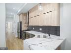Traditional, Contemporary, End Of Row/Townhouse - PHILADELPHIA