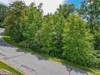 Plot For Sale In Hendersonville, North Carolina