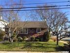 Home For Rent In Hicksville, New York