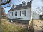 nice 3 bed 2 baths in Peoria, IL #3324 N Sterling Ave