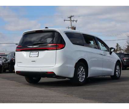 2024 Chrysler Pacifica Limited is a White 2024 Chrysler Pacifica Limited Car for Sale in Rockford IL