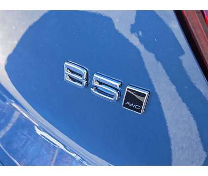 2024 Volvo XC40 Plus Bright Theme is a Blue 2024 Volvo XC40 Car for Sale in Auburn MA