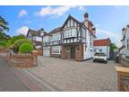 Worcester Crescent, Woodford Green IG8, 6 bedroom detached house for sale -