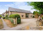 2 bedroom detached house for rent in The Green, Combe, OX29