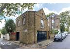 1 bedroom end of terrace house for sale in Pembroke Square, London, W8