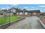 4 bedroom detached bungalow for sale in Wharf Road, Crowle, DN17