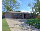 702 Timberline St, Kennedale, TX 76060