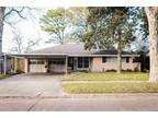 647 Eastlake St, Houston, TX 77034