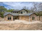 384 Red Wright Rd Leakey, TX