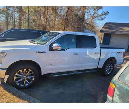 2017 Ford F150 SuperCrew Cab for sale is a White 2017 Ford F-150 SuperCrew Car for Sale in Lagrange GA