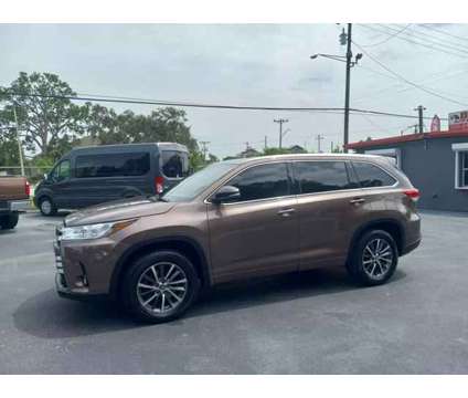 2017 Toyota Highlander for sale is a Brown 2017 Toyota Highlander Car for Sale in North Fort Myers FL