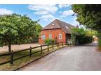 5 bed house for sale in Gravel Hill, RG4, Reading