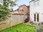 2 bed property to rent in Chesthunte Road, N17, London